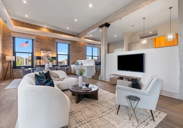 5th image of 401 N Aberdeen St, Chicago, IL 60642