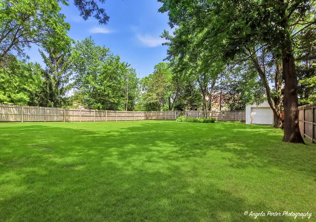 Homes for sale in Spring Grove, IL | 2412 Elk Dr, Spring Grove, IL 60081 | MLS# 12680942