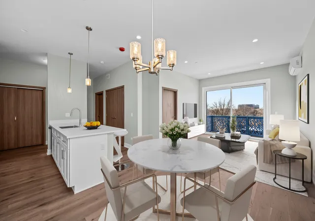 5th image of 839 Madison St #302, Oak Park, IL 60302 | MLS# 12680945