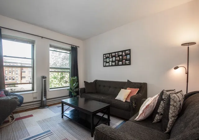 Homes for sale in Chicago, IL | 5333 S Ellis Ave #3A, Chicago, IL 60615 | MLS# 12680959