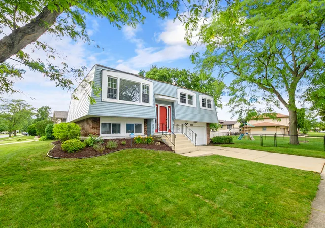 2nd image of 16242 Olcott Ave, Tinley Park, IL 60477 | MLS# 12680970