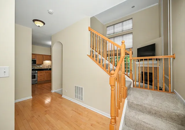 5th image of 1452 Quincy Bridge Ct #1452, Bartlett, IL 60103 | MLS# 12680987