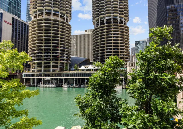 Homes for sale in Chicago, IL | 300 N State Street, Chicago, IL 60654 | Houzeo