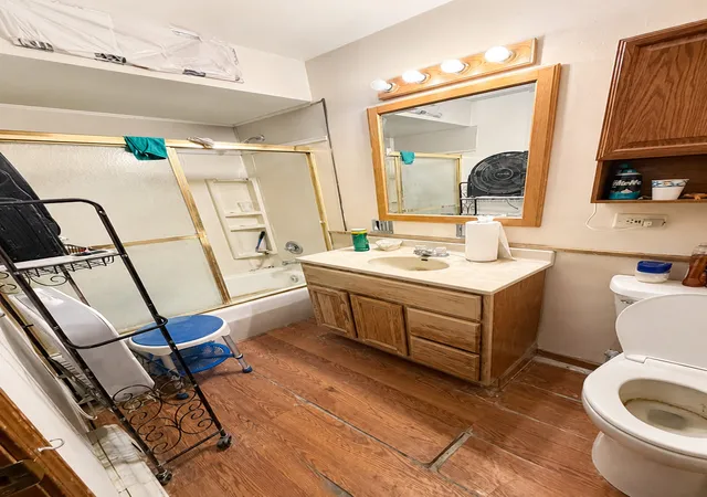Photo 3 of Condo for sale at 9721 S Cicero Ave #3E, Oak Lawn, IL 60453 | MLS# 12681000 | Listing updated on 2026-09-04