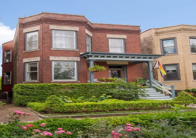 Homes for sale in Chicago, IL | 1959 W Balmoral Ave, Chicago, IL 60640 | MLS# 12681007