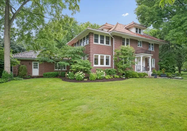 2nd image of 1141 Sheridan Rd, Wilmette, IL 60091 | MLS# 12681051
