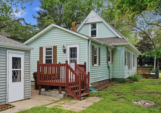 Homes for sale in Oregon, IL | 603 S Second St, Oregon, IL 61061 | MLS# 12681080