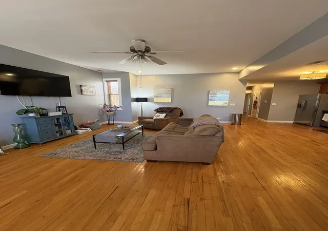 4th image of 6435 S Kenwood Ave, Chicago, IL 60637