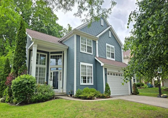 Photo 1 of Single family home for sale at 1965 S Finch Ct, Libertyville, IL 60048 | MLS# 12681176 | Listing updated on 2026-08-03