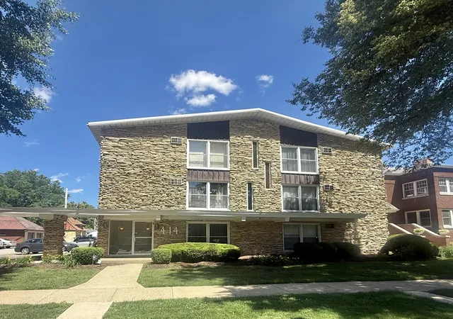 Homes for sale in Oak Park, IL | 414 S Scoville Ave #21, Oak Park, IL 60302 | MLS# 12681189