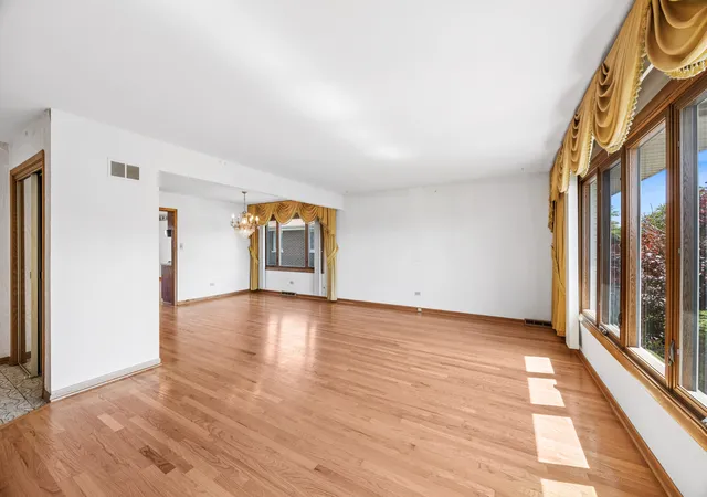 Homes for sale in Orland Park, IL | 15527 Heather Ct, Orland Park, IL 60462 | MLS# 12681192