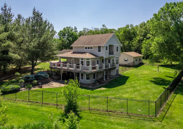 Homes for sale in East Moline, IL | 463 40Th St, East Moline, IL 61244 | MLS# 12681222