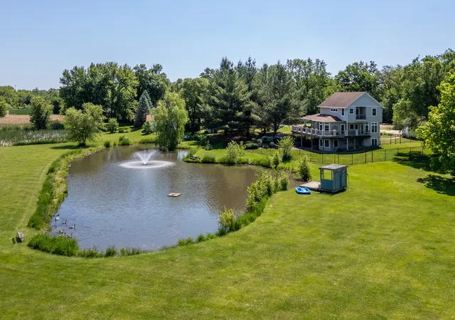 Photo 1 of Single family home for sale at 463 40th Street, East Moline, IL 61244 | MLS# 12681222 | Listing updated on 2026-09-04