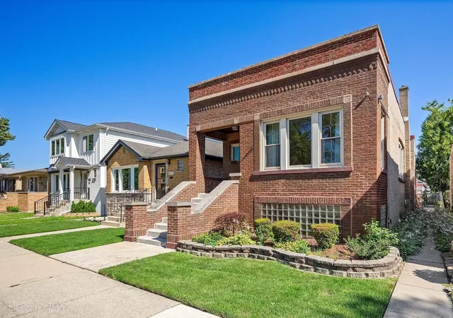 1st image of 6427 27th Pl, Berwyn, IL 60402 | MLS# 12681229