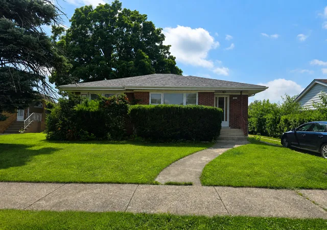 Photo 1 of Single family home for sale at 11043 Boeger Ct, Westchester, IL 60154 | MLS# 12681255 | Listing updated on 2026-08-14