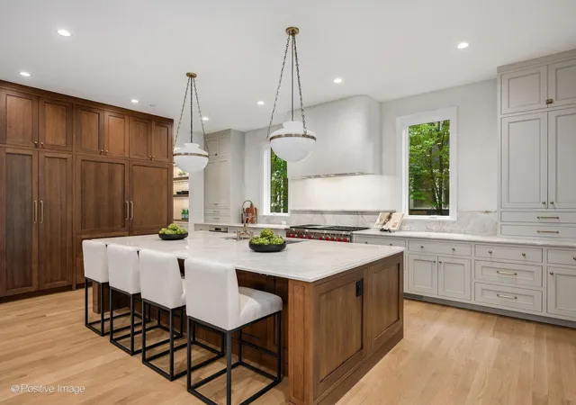 5th image of 414 Laurel Ave, Wilmette, IL 60091 | MLS# 12681323