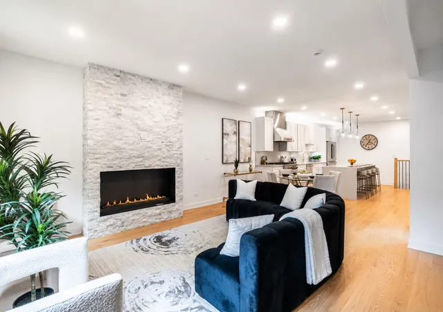 Homes for sale in Chicago, IL | 1952 N Bissell St, Chicago, IL 60614 | MLS# 12681328