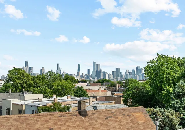 Homes for sale in Chicago, IL | 2047 N Leavitt Street, Chicago, IL 60647 | Houzeo