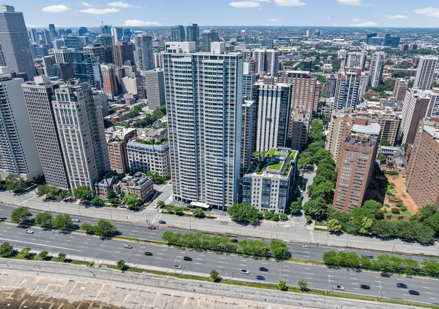 3rd image of 1300 N Lake Shore Dr #9A, Chicago, IL 60610 | MLS# 12681419