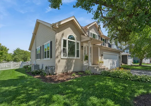Homes for sale in Plainfield, IL | 4511 Fieldcrest Ct, Plainfield, IL 60586 | MLS# 12681472