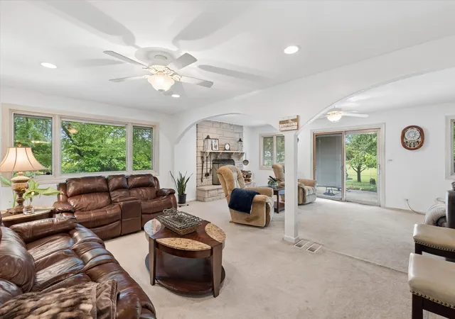 4th image of 459 W Millers Rd, Des Plaines, IL 60016 | MLS# 12681487