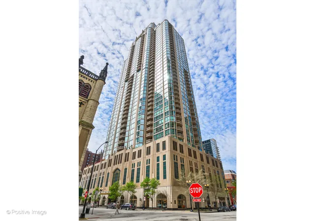 Homes for sale in Chicago, IL | 21 E Huron St #3204, Chicago, IL 60611 | MLS# 12681557