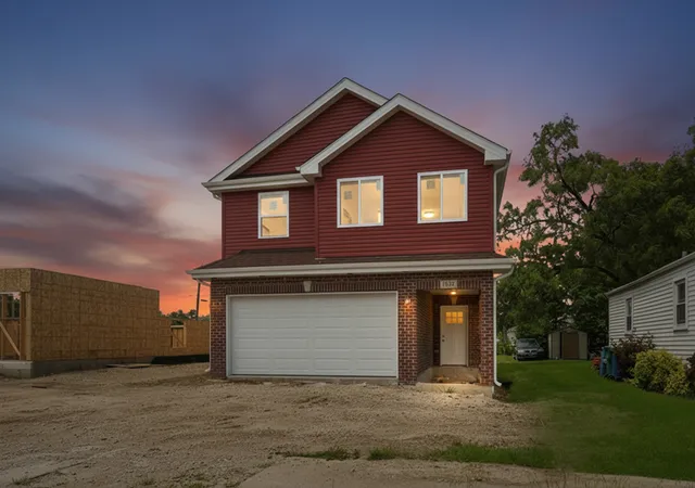 2nd image of 15234 7th Ave, Phoenix, IL 60426 | MLS# 12681621