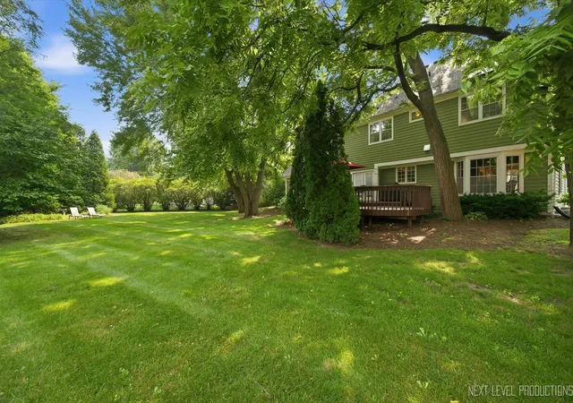 36th image of 1002 Stonehedge Rd, St. Charles, IL 60174 | MLS# 12681641