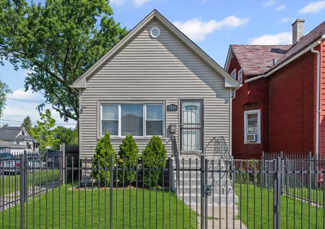 22nd image of 1024 W 103rd St, Chicago, IL 60643 | MLS# 12681656