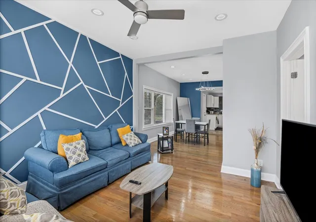 3rd image of 1024 W 103Rd St, Chicago, IL 60643 | MLS# 12681656