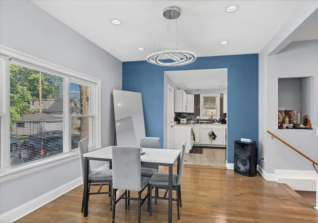 4th image of 1024 W 103Rd St, Chicago, IL 60643 | MLS# 12681656