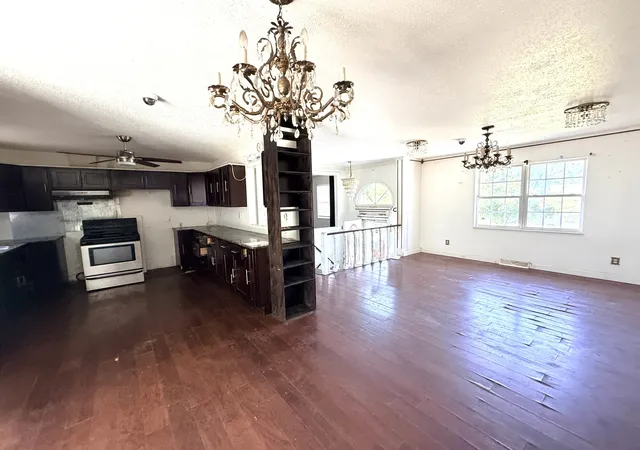 3rd image of 912 Glenn Ave, Carterville, IL 62918 | MLS# 12681693