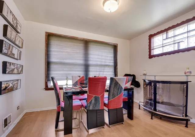 Photo 4 of Single family home for sale at 124 Sawyer Ave, La Grange, IL 60525 | MLS# 12681699 | Listing updated on 2026-08-25
