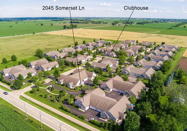 Homes for sale in Sycamore, IL | 2045 Somerset Ln, Sycamore, IL 60178