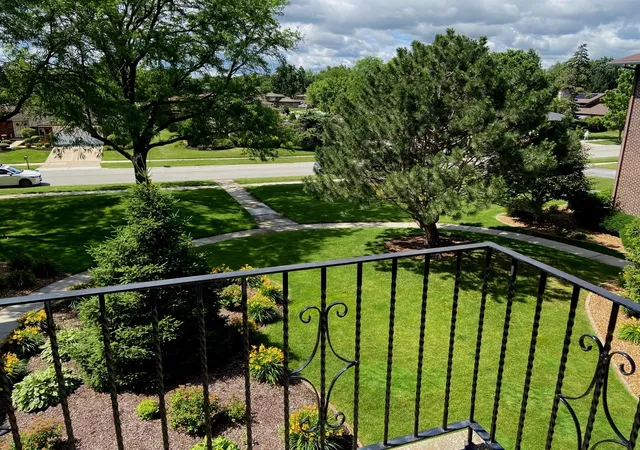 Homes for sale in Orland Park, IL | 9008 W 140th St #3A, Orland Park, IL 60462 | MLS# 12681715