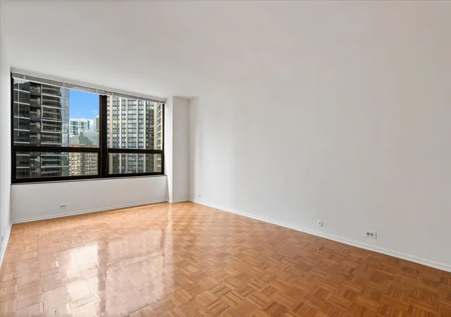 Homes for sale in Chicago, IL | 400 E Ohio St, Chicago, IL 60611