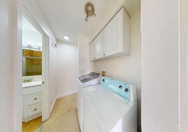 Homes for sale in Schaumburg, IL | 2203 Cardinal Ct #2203, Schaumburg, IL 60194 | MLS# 12681752