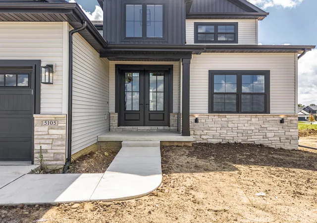 Photo 2 of Single family home for sale at 5105 Castlebar Dr, Bloomington, IL 61705 | MLS# 12681758 | Listing updated on 2026-09-25