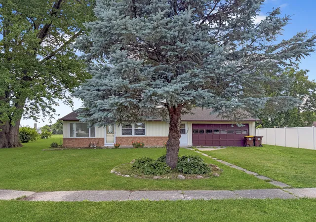 Homes for sale in Pearl City, IL | 508 N 1st St, Pearl City, IL 61062 | MLS# 12681771