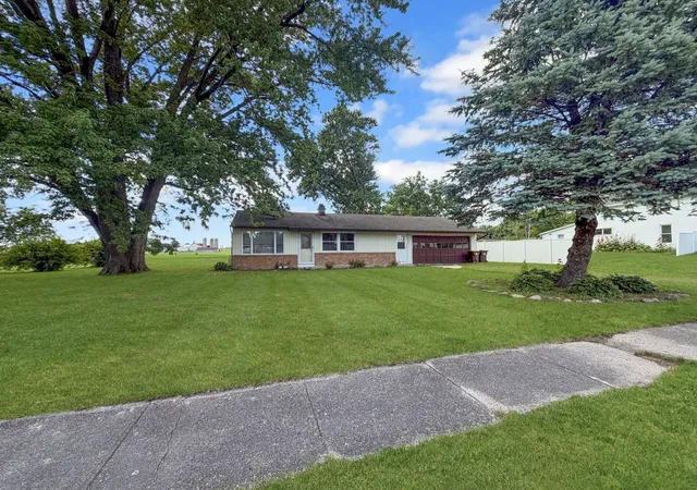 Homes for sale in Pearl City, IL | 508 N 1st St, Pearl City, IL 61062 | MLS# 12681771
