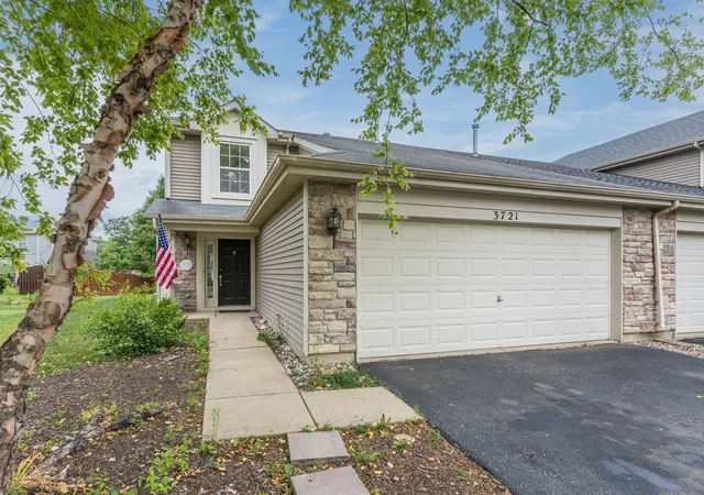 Homes for sale in Joliet, IL | 3721 Harms Rd, Joliet, IL 60435 | MLS# 12681786