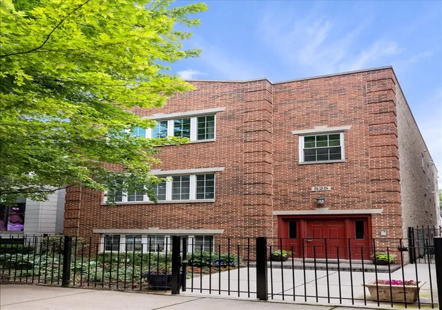 1st image of 525 N Claremont Ave #3, Chicago, IL 60612 | MLS# 12681809