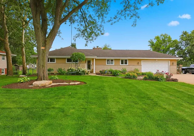 2nd image of 19w115 17th Pl, Lombard, IL 60148 | MLS# 12681878