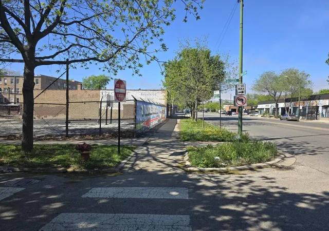 Photo 2 of Land for sale at 6936 N Western Ave, Chicago, IL 60645 | MLS# 12681883 | Listing updated on 2026-06-24