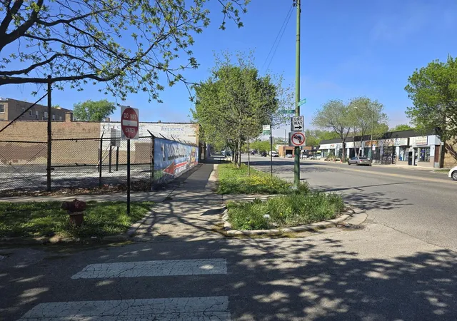 Photo 3 of Land for sale at 6936 N Western Ave, Chicago, IL 60645 | MLS# 12681883 | Listing updated on 2026-06-24