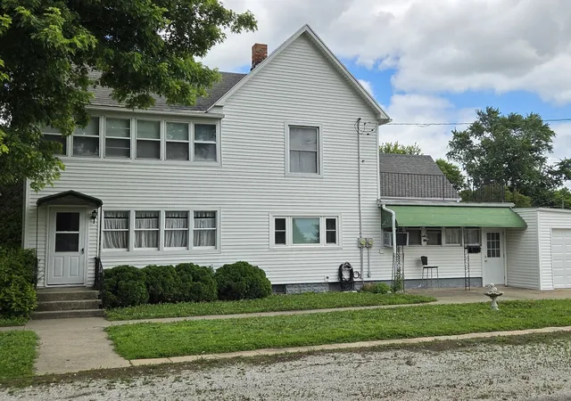 Homes for sale in Hoopeston, IL | 626 S 2nd Ave, Hoopeston, IL 60942 | MLS# 12681889