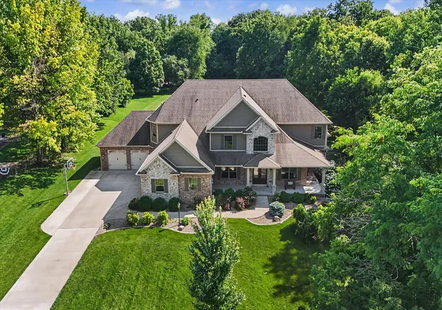 Homes for sale in Mahomet, IL | 1309 Cross Creek Rd, Mahomet, IL 61853 | MLS# 12681913
