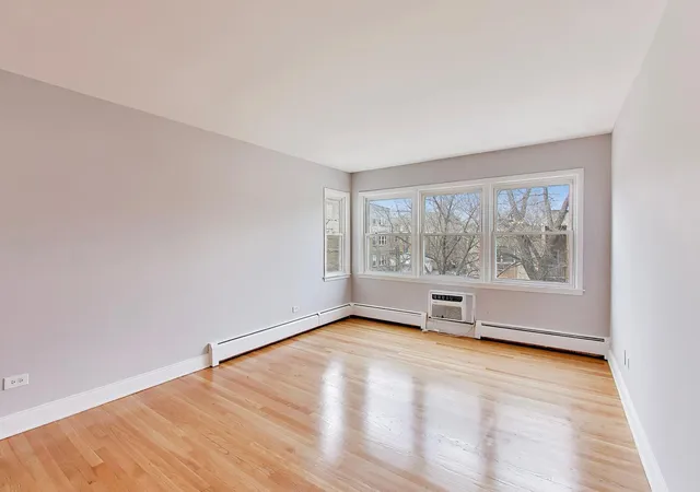 Homes for sale in Chicago, IL | 7123 N Damen Ave, Chicago, IL 60645