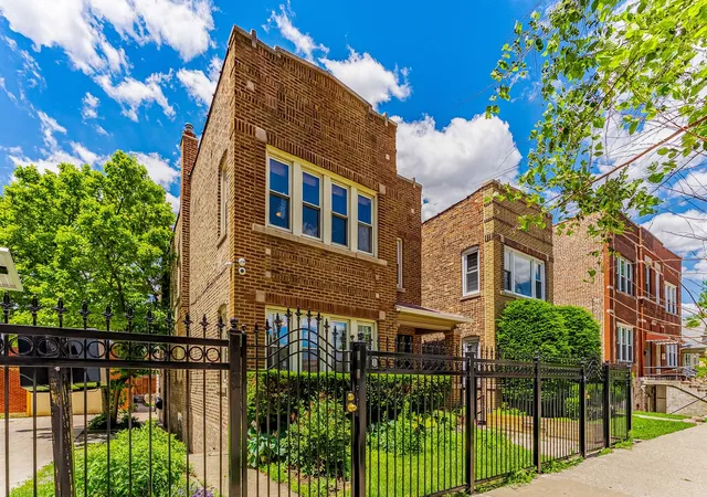Homes for sale in Chicago, IL | 2844 S Throop St, Chicago, IL 60608 | MLS# 12681989