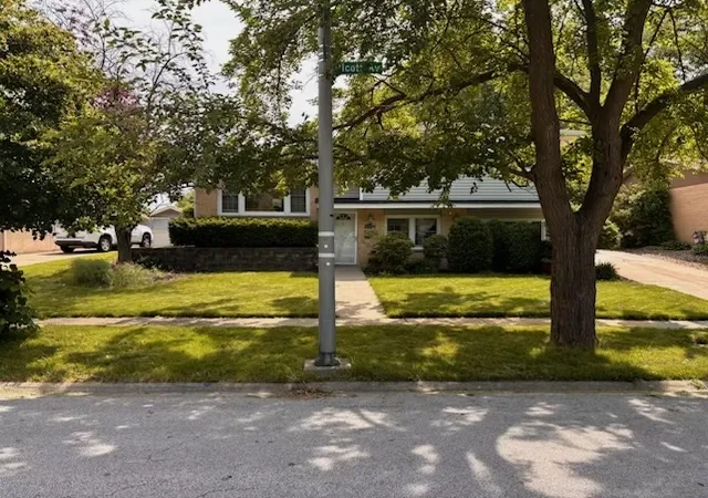 Photo 1 of Single family home for sale at 16401 Olcott Ave, Tinley Park, IL 60477 | MLS# 12682013 | Listing updated on 2026-10-07